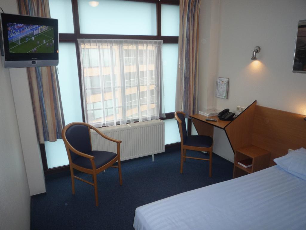 Maritime Hotel Rotterdam Ruang foto